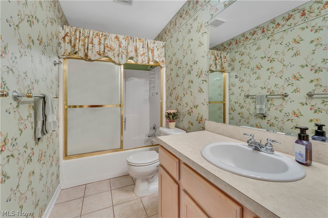 Warren Country Club Villas - Residential