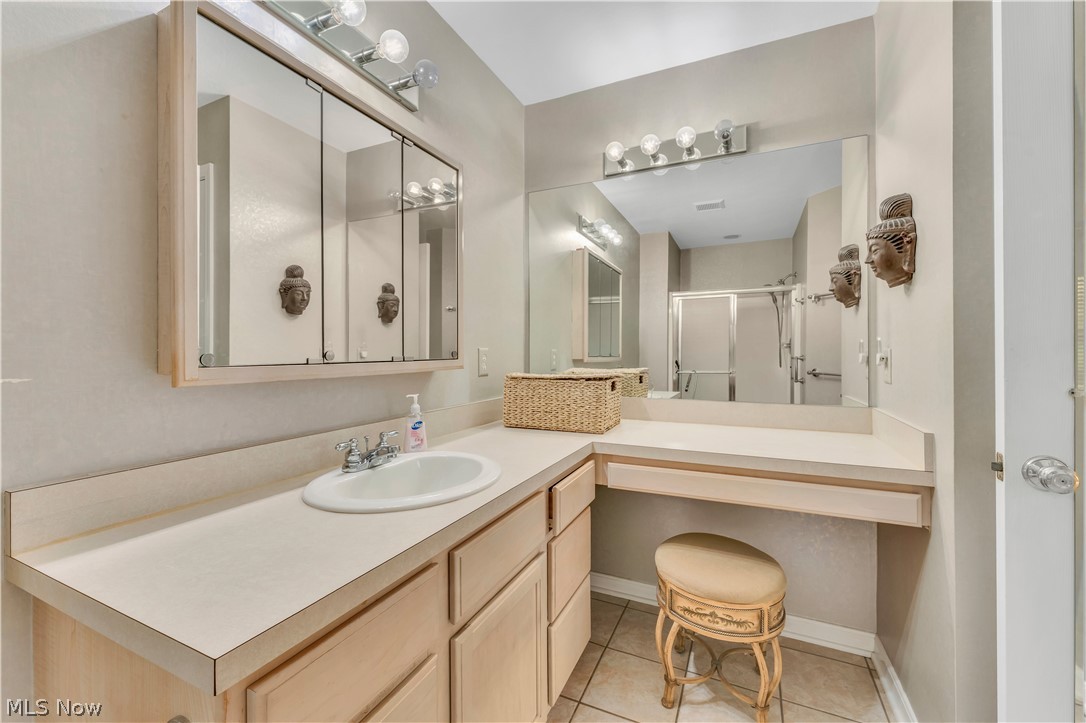 Warren Country Club Villas - Residential