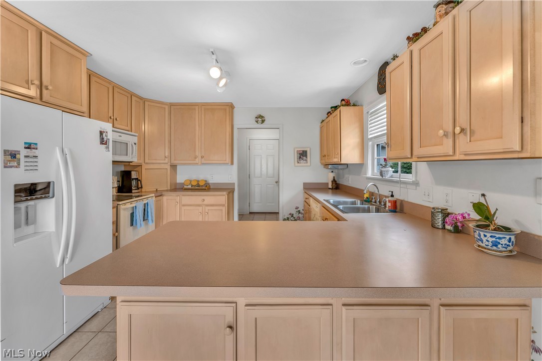 Warren Country Club Villas - Residential