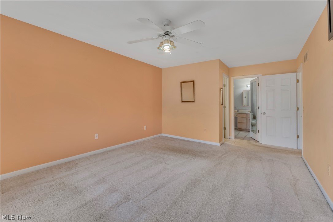 Warren Country Club Villas - Residential