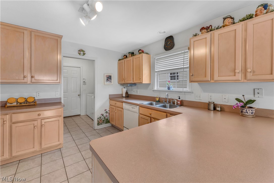 Warren Country Club Villas - Residential