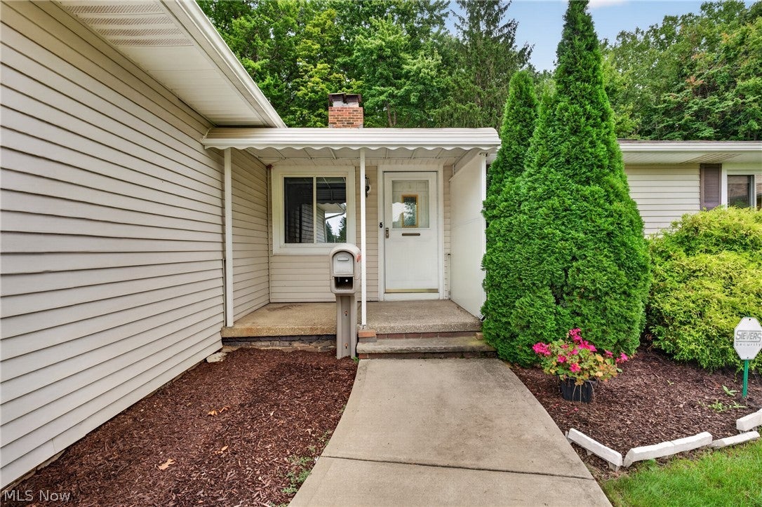 1597 Windsor Circle