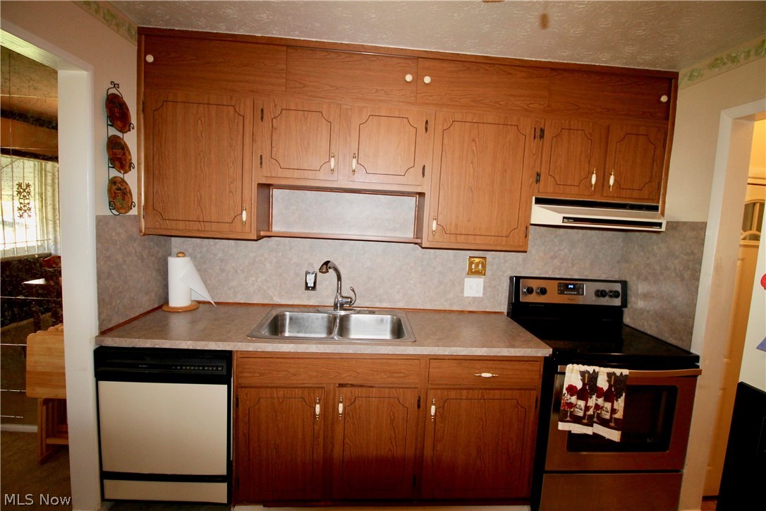 Metro Park Estates - Residential Lease