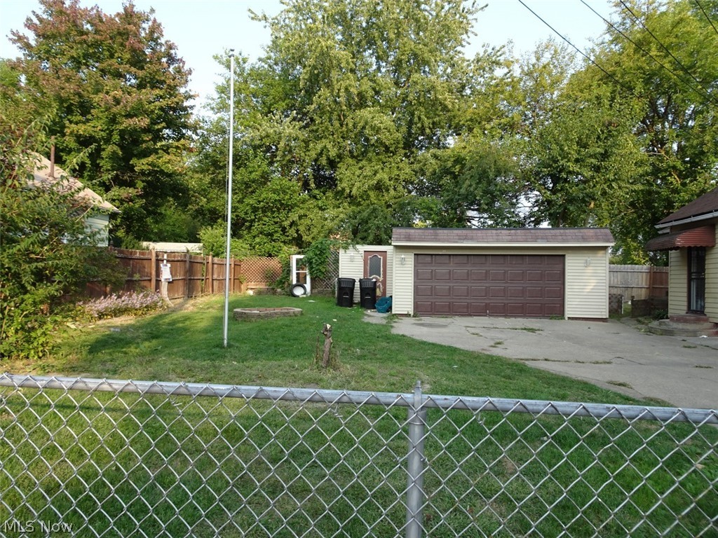 A & R Hitchcocks - Residential Income