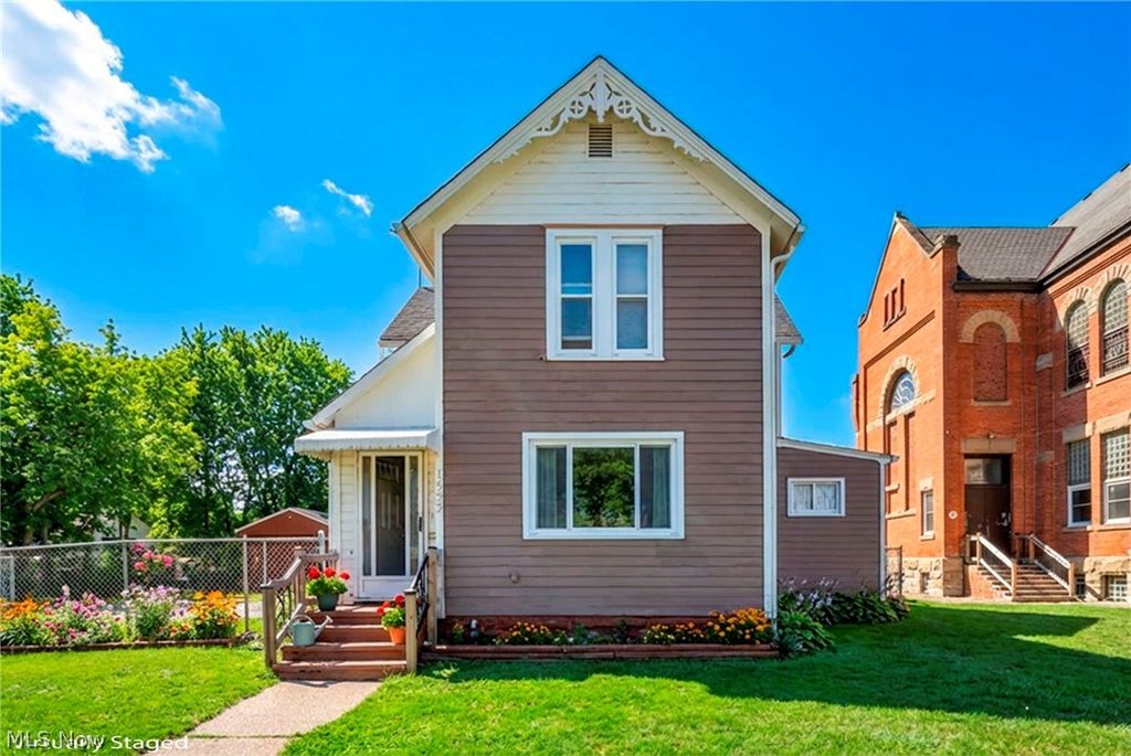 Photo of 1552 Reid Avenue, Lorain, OH 44052 (MLS # 5193520)