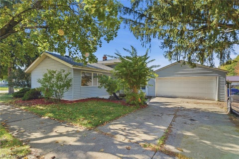 Tiny photo for 13416 Havendale Drive, Brook Park, OH 44142 (MLS # 5256854)