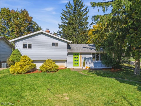 Photo of 13416 Havendale Drive, Brook Park, OH 44142 (MLS # 5256854)
