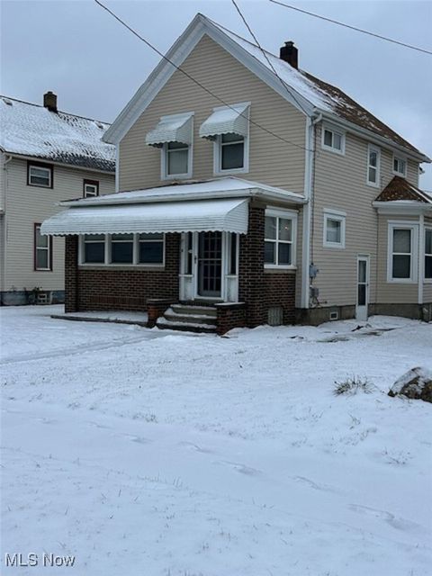 Apartment For Sale - 97 8th Street<br/> Summit County, Barberton, OH 44203