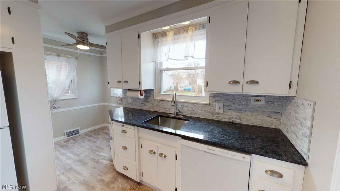 Shore Rest Allotment Companys - Residential