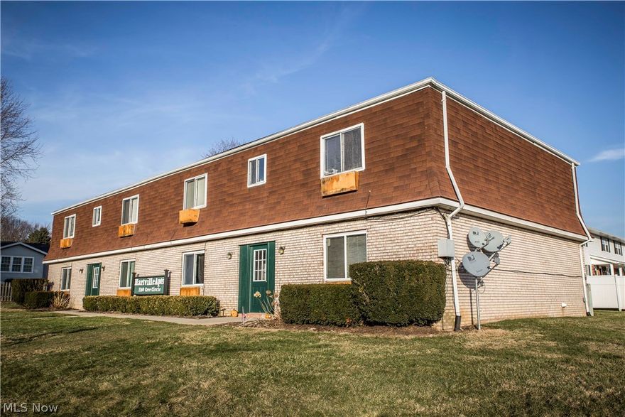 Hartville apt for rent.