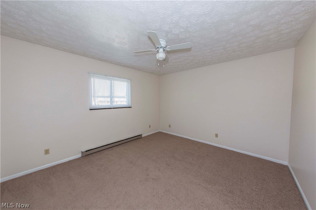 Village/Hartville - Residential Lease