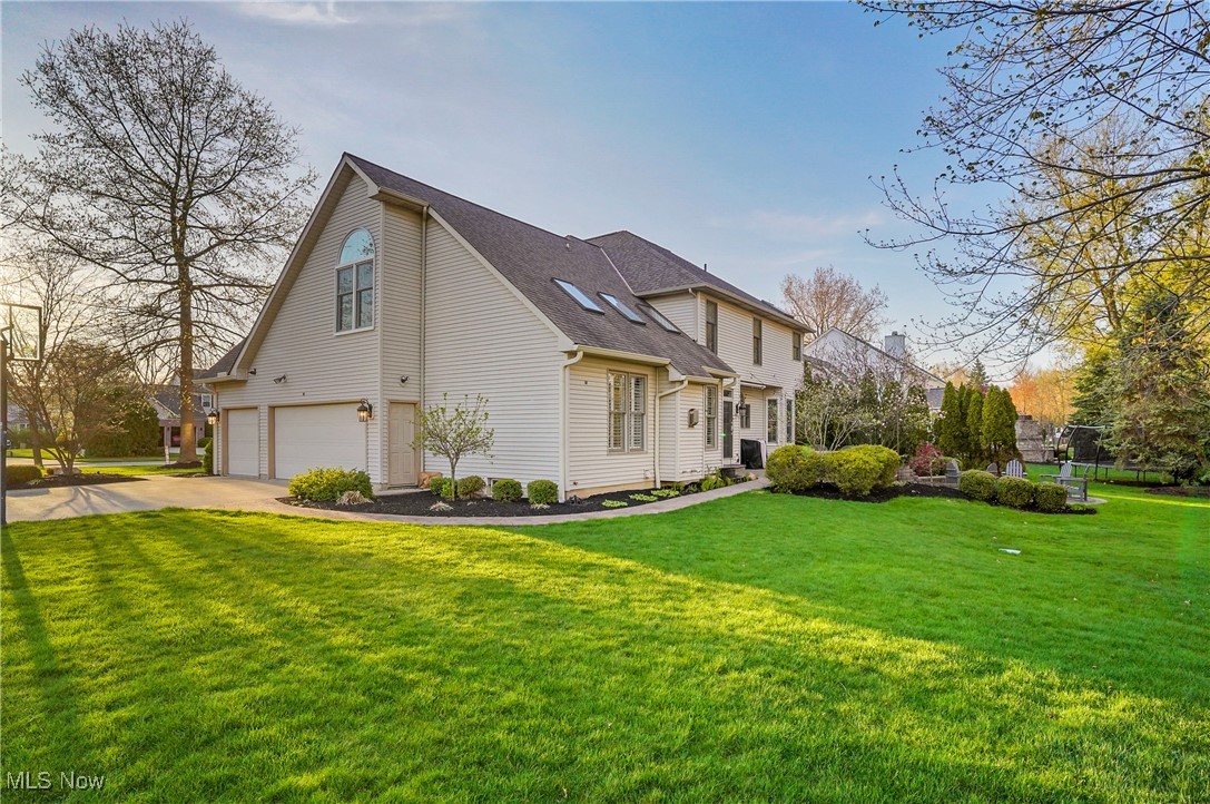 565 Parkside Drive, Avon Lake, Ohio image 46