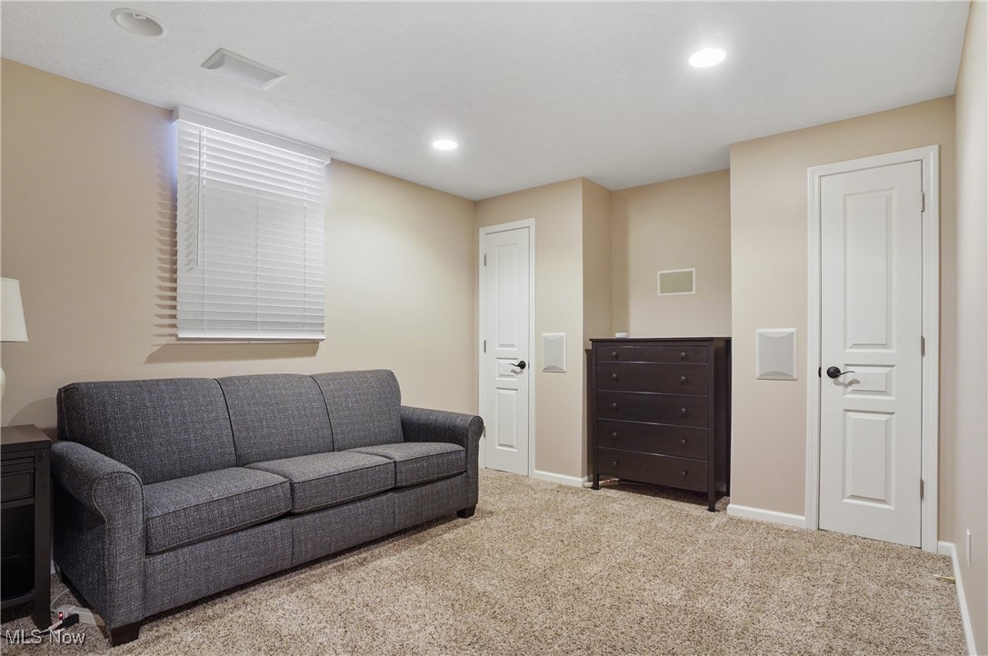 565 Parkside Drive, Avon Lake, Ohio image 41