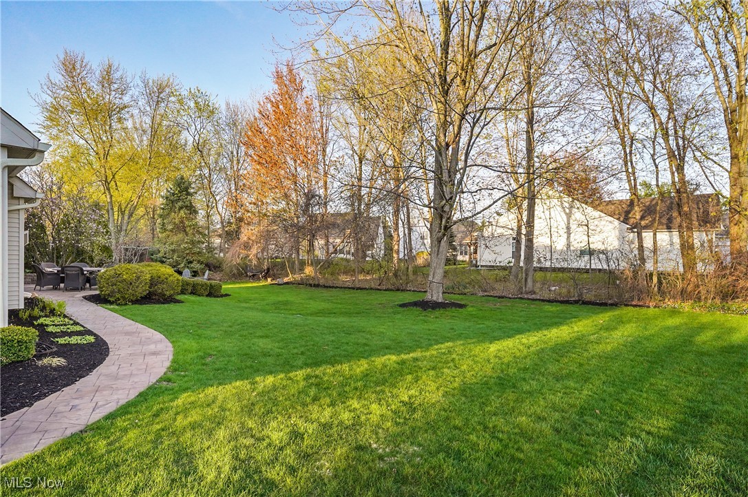 565 Parkside Drive, Avon Lake, Ohio image 47
