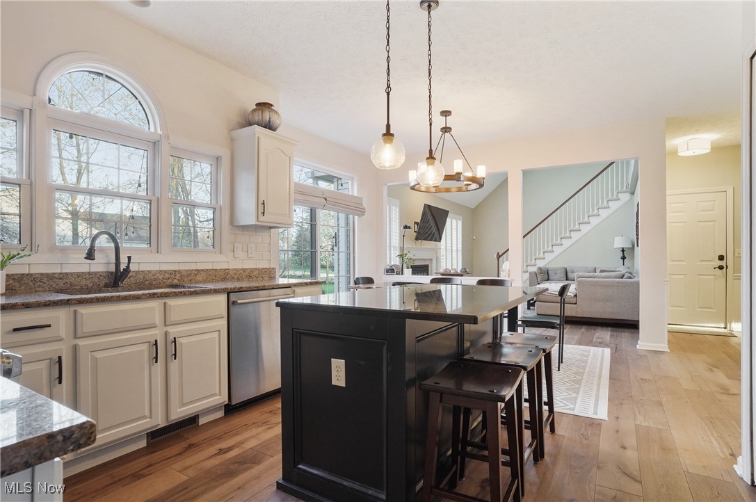 565 Parkside Drive, Avon Lake, Ohio image 10