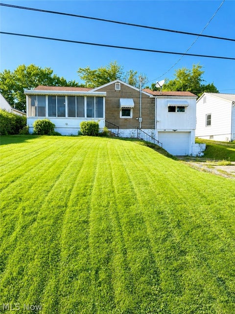 Homes For Sale - 129 S Surry Road<br/> East Liverpool, OH 43920