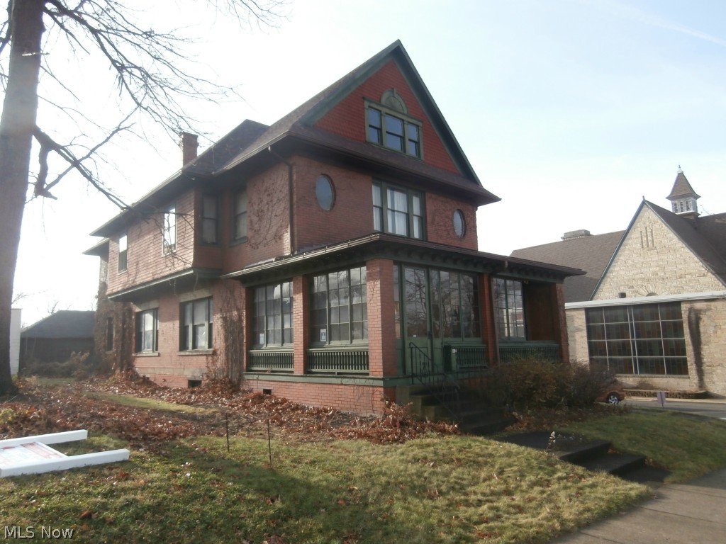 - Commercial Lease