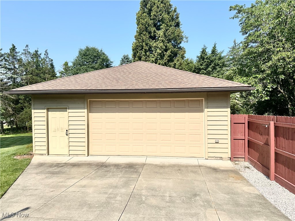 2288 Ritz Manor Drive, Uniontown, Ohio image 46