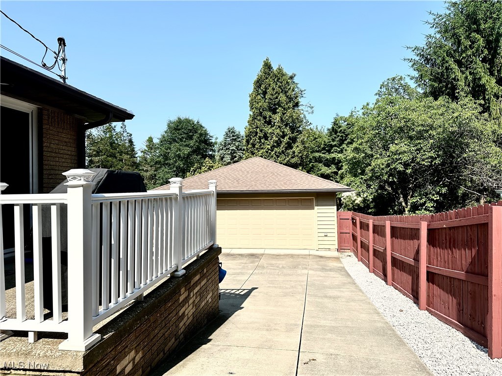 2288 Ritz Manor Drive, Uniontown, Ohio image 44