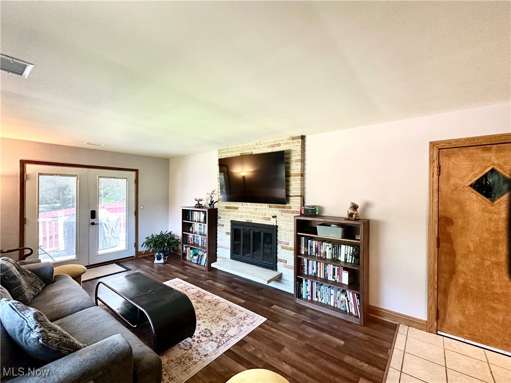 2288 Ritz Manor Drive, Uniontown, Ohio image 20