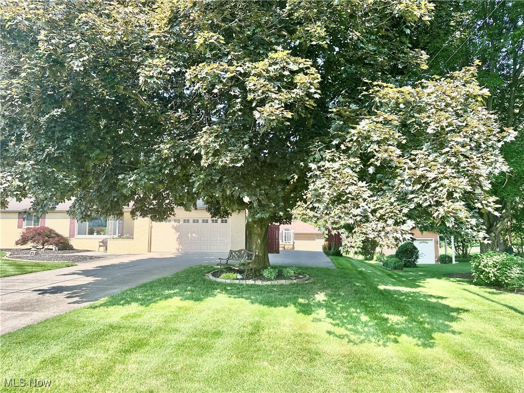 2288 Ritz Manor Drive, Uniontown, Ohio image 5