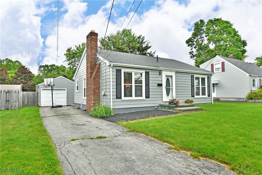 460 Annawan Lane, Youngstown, Ohio image 1
