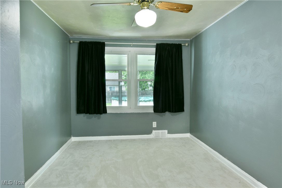 460 Annawan Lane, Youngstown, Ohio image 25
