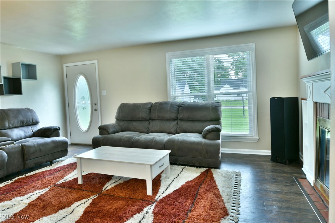 460 Annawan Lane, Youngstown, Ohio image 5