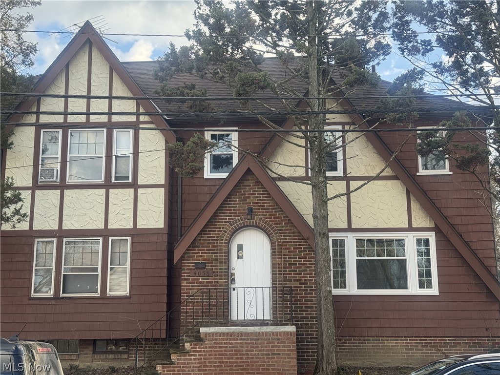 Mayfield On Belvoir Blvd - Residential Lease