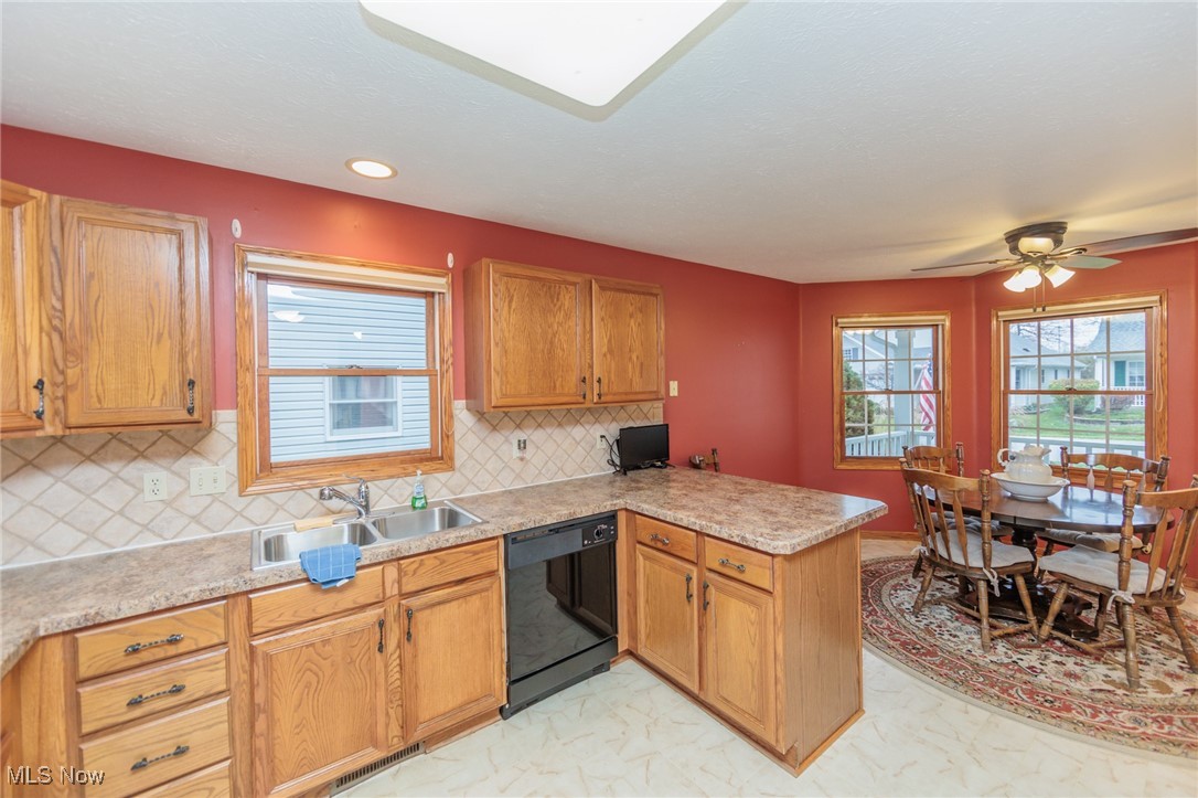 5385 Trumpeter Boulevard, North Royalton, Ohio image 30