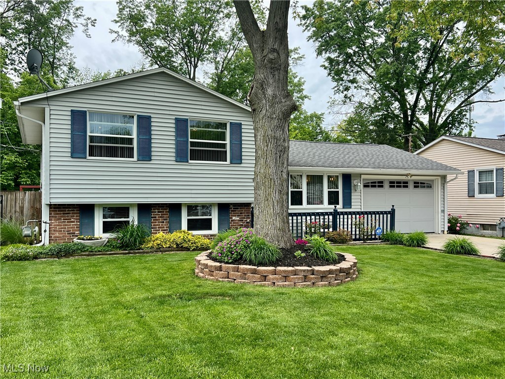 1156 Sweetbriar Drive