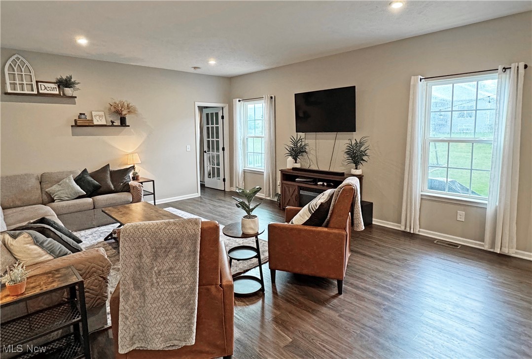 Glendale Village 3 - Residential