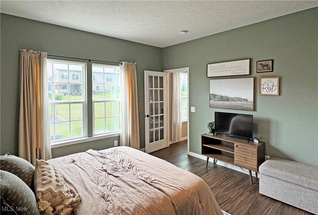 Glendale Village 3 - Residential