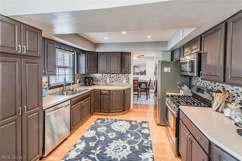 Tiny photo for 920 Howard Street, Elyria, OH 44035 (MLS # 5187069)