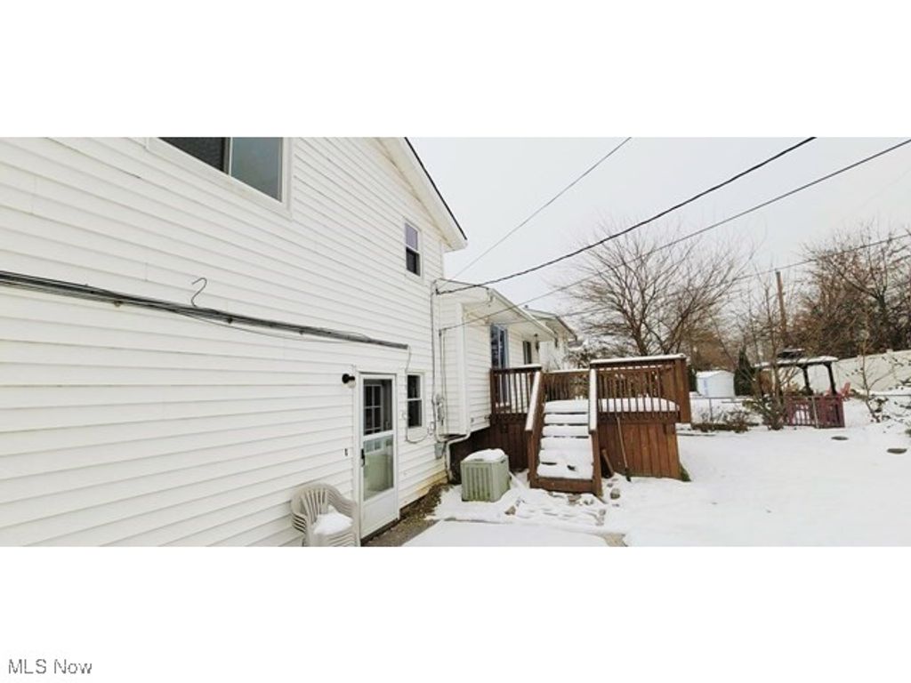 Photo of 13741 Grove Drive, Garfield Heights, OH 44125 (MLS # 5177992)