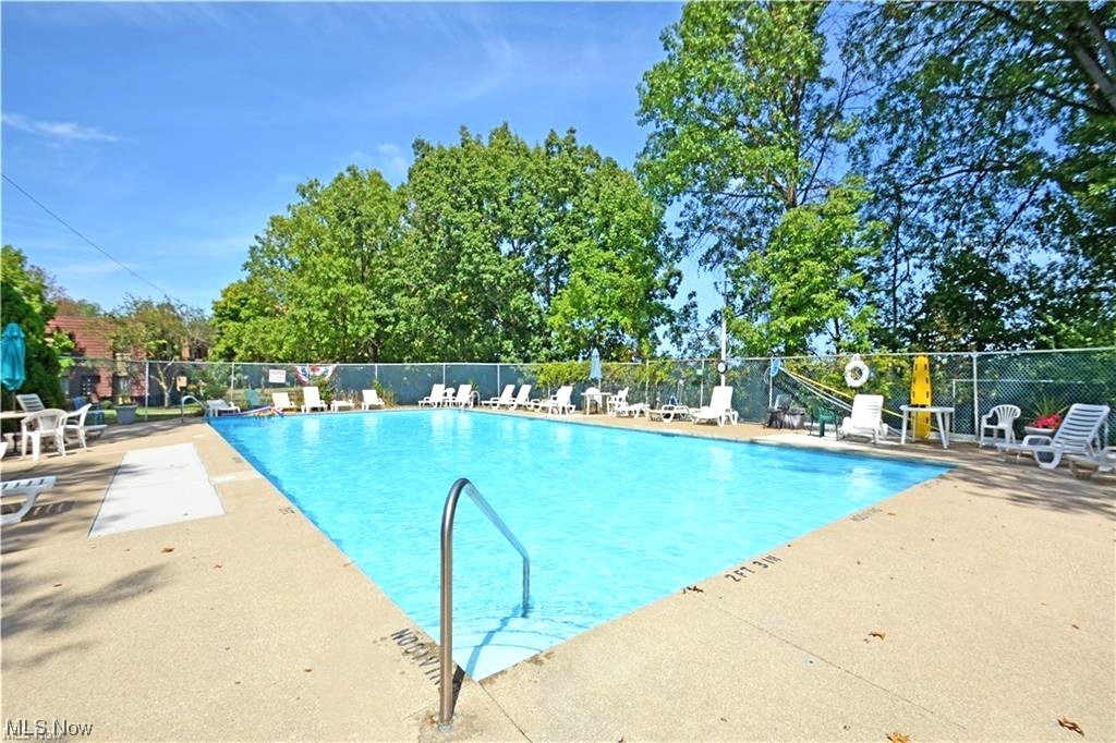 Cliff Towers Condo - Residential