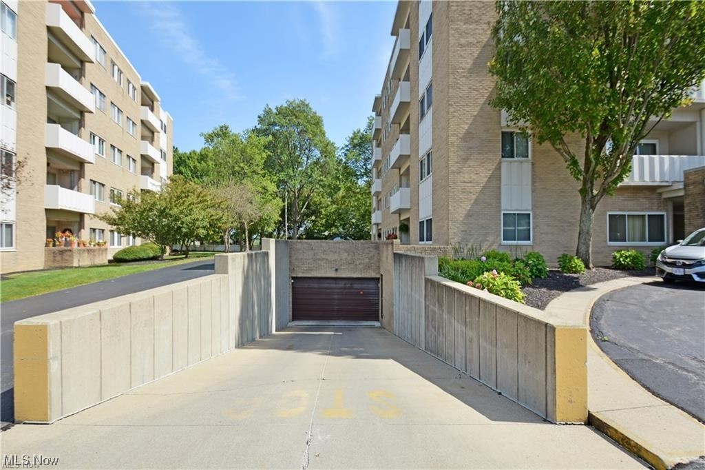 Cliff Towers Condo - Residential