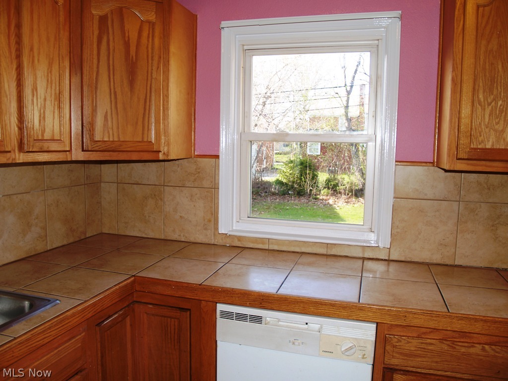 Waid & Duffys Center Hwy - Residential Lease