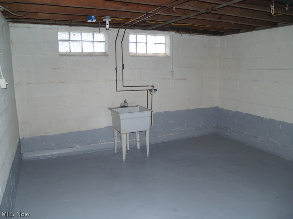 Waid & Duffys Center Hwy - Residential Lease