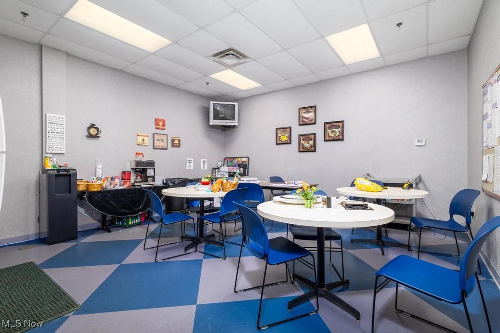 Reeves Eighth Add - Commercial Lease