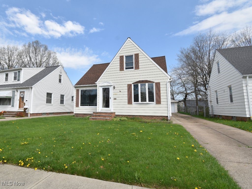 12709 Oakview Boulevard, Garfield Heights, Ohio image 3