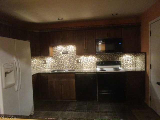 Pickett Lane Condo Ph 03 - Residential