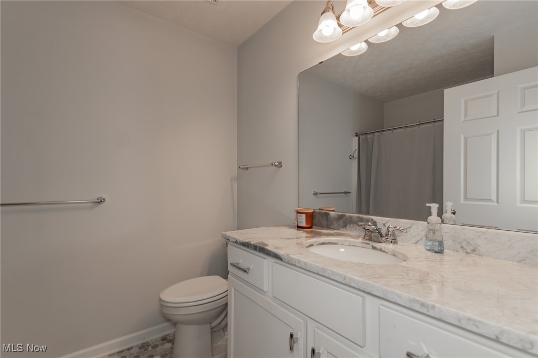 Enclave At Fieldstone Lakes - Residential