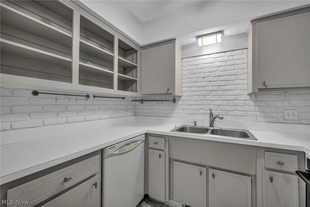 Meadowlawn Condo - Residential