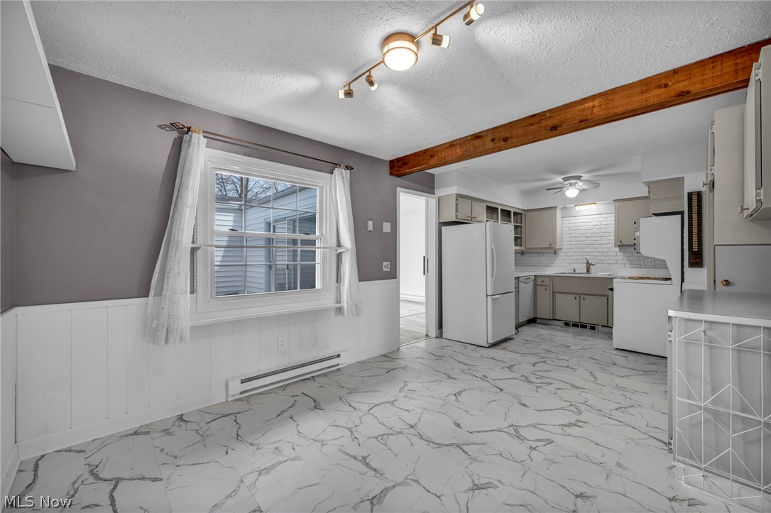 Meadowlawn Condo - Residential