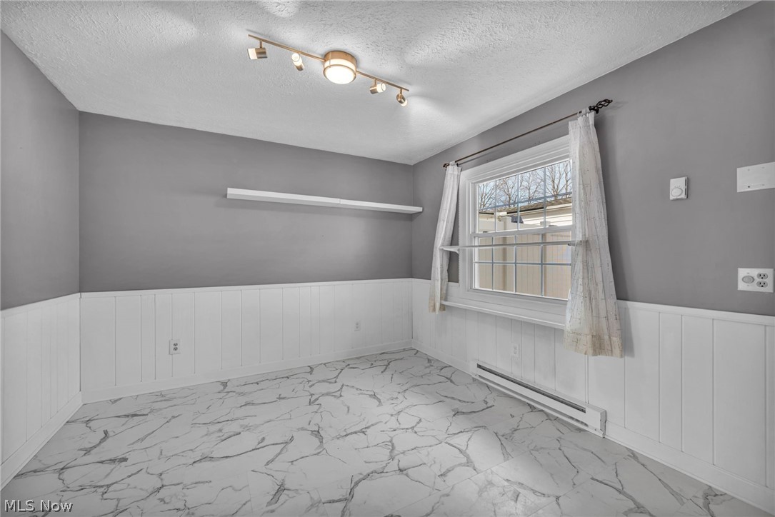 Meadowlawn Condo - Residential