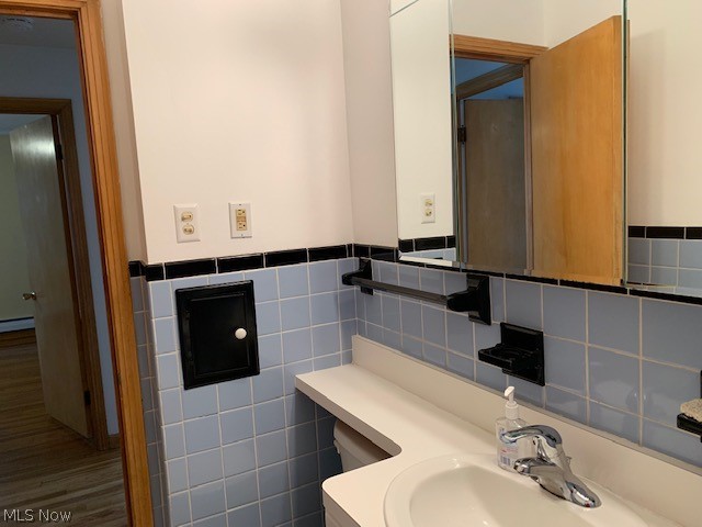 Mix King & Gibbs - Residential