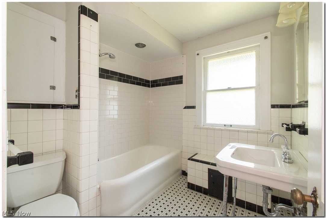 Acreage - Residential Lease