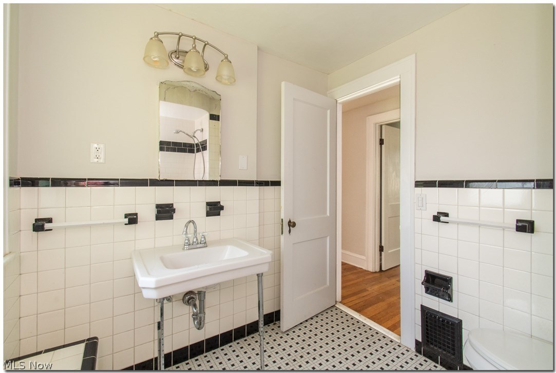 Acreage - Residential Lease