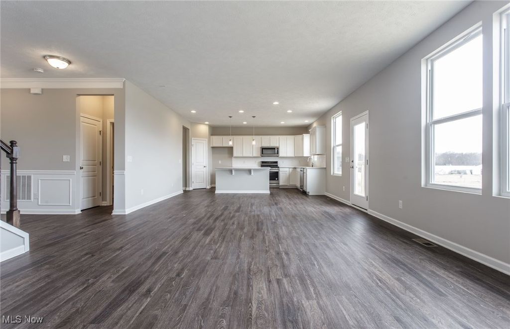 Photo of 228 Country Meadow Lane, Wadsworth, OH 44281 (MLS # 5168100)